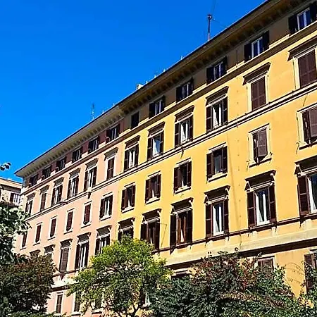Cola Di Rienzo Bed & Breakfast