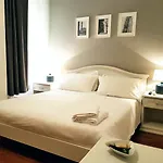 Cola Di Rienzo 4*