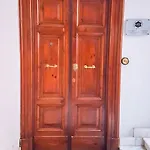 Cola Di Rienzo Nocleg ze śniadaniem 4*