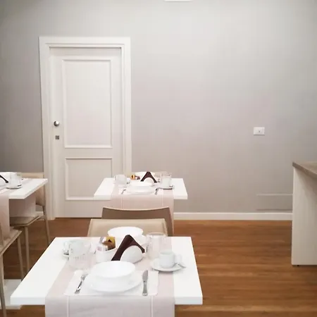 摩尔克拉迪莱恩佐住宿加早餐旅馆 住宿加早餐酒店 4*